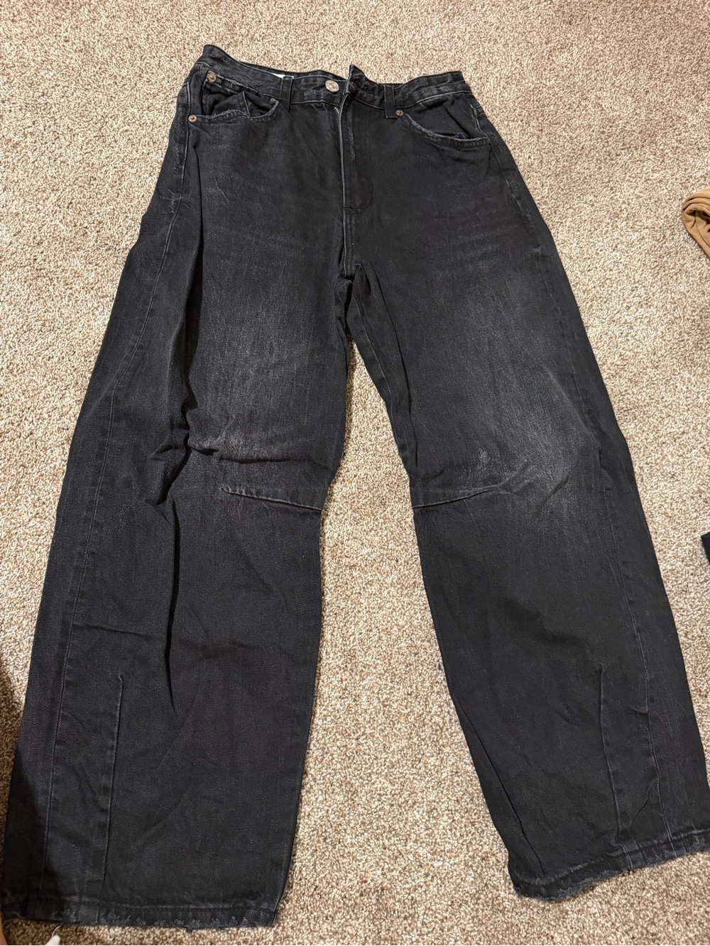 Zara woman’s Washed Black balloon Jeans